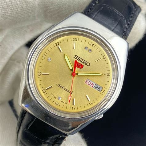 Vintage Seiko 5 Automatic 17 Jewels Cal6309a Day Date Mens Wrist