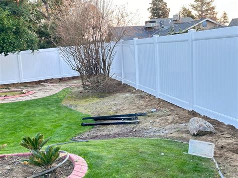 Vinyl Fence Installations Chain Links Fences Vinyl Fence Materials