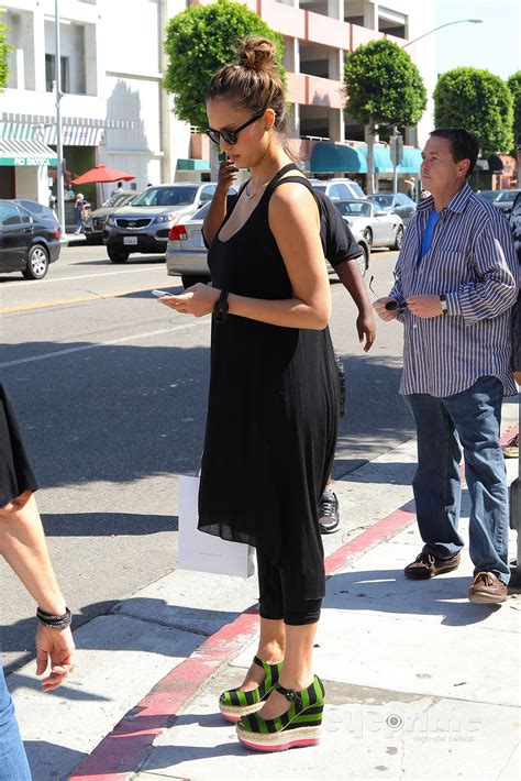 Jessica Alba Out For Lunch In Beverly Hills Sep 2 Jessica Alba Photo