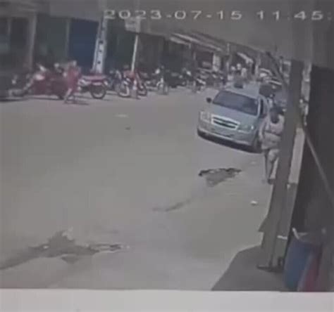 Vídeo Criança é atropelada por motociclista no interior de Alagoas