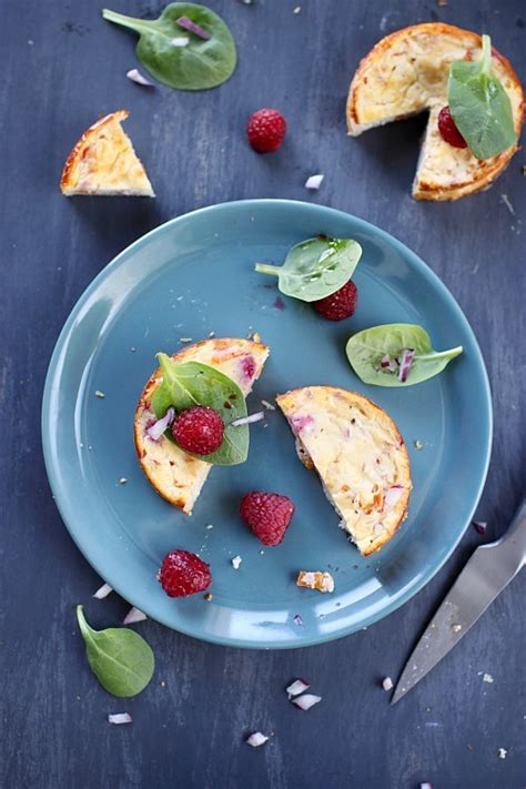 Cheesecake Au Ch Vre Frais Tomates Cerises Oignon Rouge Et Framboises