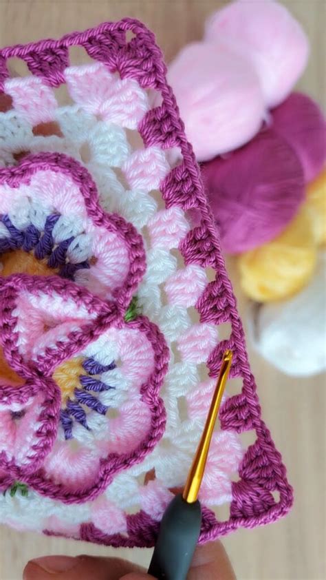 Super Easy D Crochet Motif Crocheted World