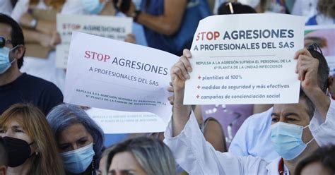 Crecen Las Agresiones A Los Sanitarios Más De Un Ataque Al Día En Los