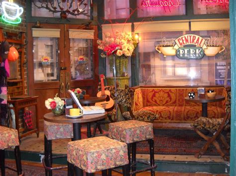 Friends Central Perk Wallpapers Wallpaper Cave