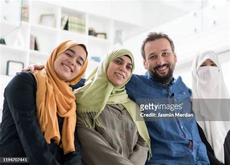 Polygamy Muslim Photos And Premium High Res Pictures Getty Images