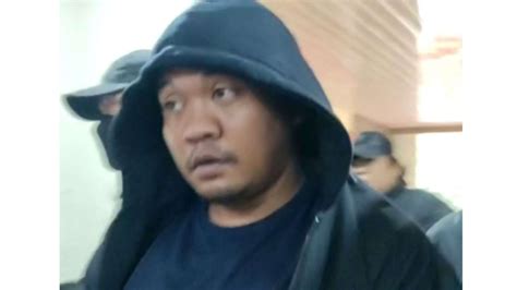 Foto Istri Cantik Teddy Minahasa Hingga Debt Collector Pembentak Polisi