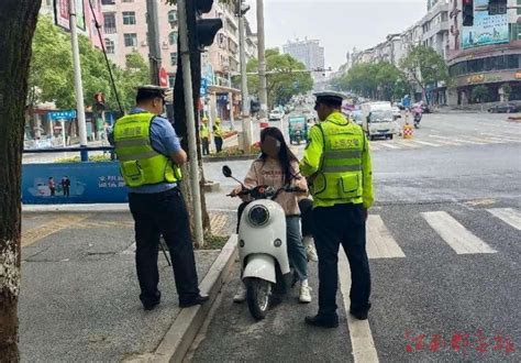 上栗交警积极开展摩托车、电动车专项整治行动 江南都市网