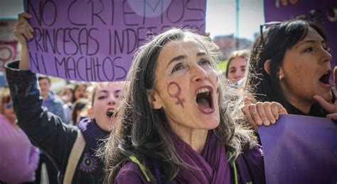 Toda la historia del feminismo en España livolet