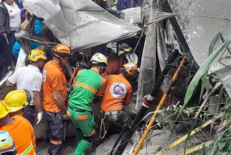 Al Menos Seis Muertos Y 20 Heridos En Choque