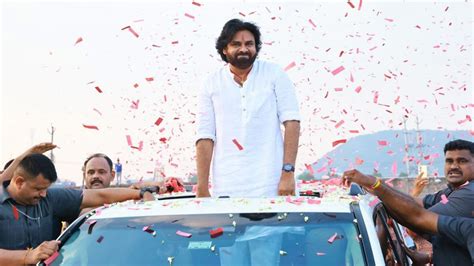 Pawan Kalyan S Fans Give New Definition To Social Media Trends Tamil