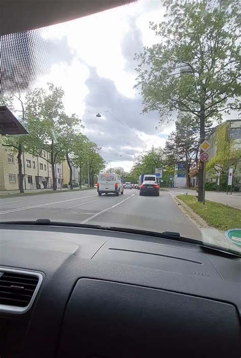 Stau auf dem Mittleren Ring Verkehr in München wann staut es sich am