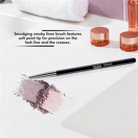 Vega Professional Smudging Smoky Liner Brush Vppmb Buy Vega