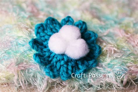 Flower Brooch - Free Crochet Pattern | Craft Passion