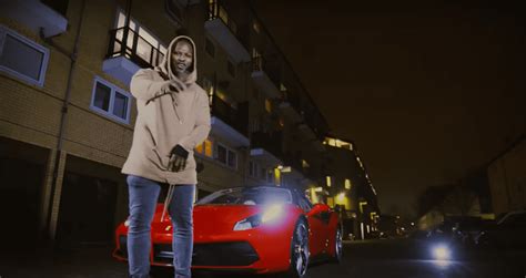 Omz goes "Raw" in brand new video - GRM Daily