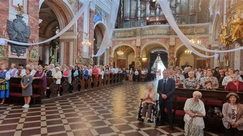 Odpust parafialny ku czci Matki Bożej Anielskiej Parafia Paradyż