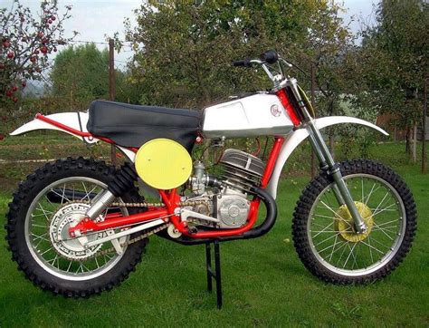 Cz 380cc 1976 Classic Bikes Vintage Bikes Vintage Motocross