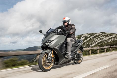 2022 Yamaha TMAX 560 Tech MAX Review 58 OFF