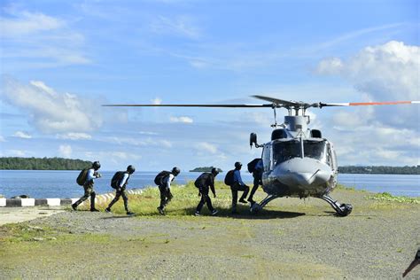 Galeri Foto Satkopaska Koarmada Iii Gelar Latihan Terjun Tempur Di