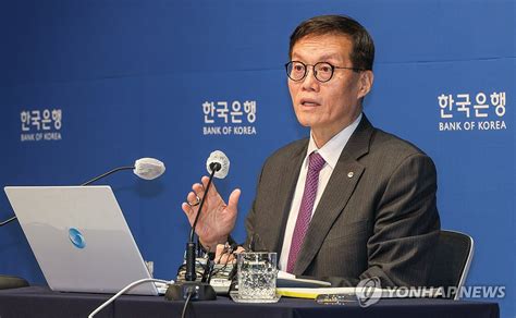 일문일답 이창용 섣부른 경기 부양책 부동산 가격만 올려 나무뉴스