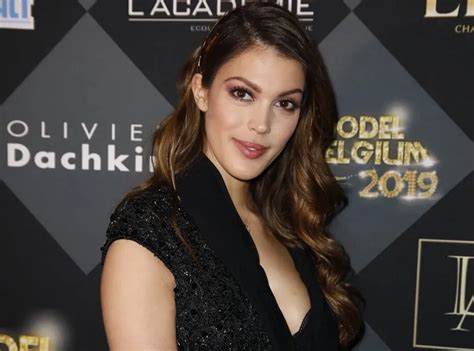 Iris Mittenaere dévoile sa poitrine sur Instagram les internautes