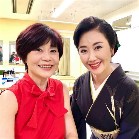 伍代夏子さんのインスタグラム写真 伍代夏子instagram「2本目の収録では神野美伽さんとご一緒しました😊 ツーショットは初めてかも