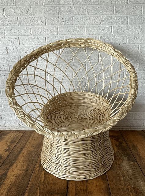 White Willow Chair — Sarah Le Breton Willow Basket Maker • Designer