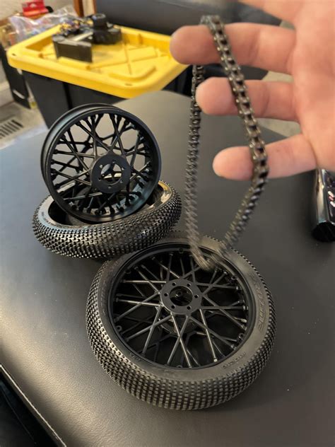 They are massive! LOSI Pro Moto : r/rccars