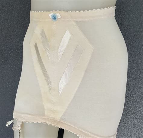 Vintage Ivory Ob Satin Panel Girdle Shiny Detail Six Garters S M Ebay