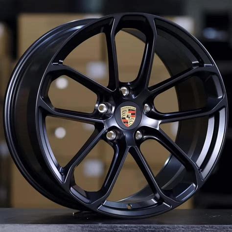 21 Inch Porsche Macan Sport Classic OEM Wheels Painted In Satin Platinum