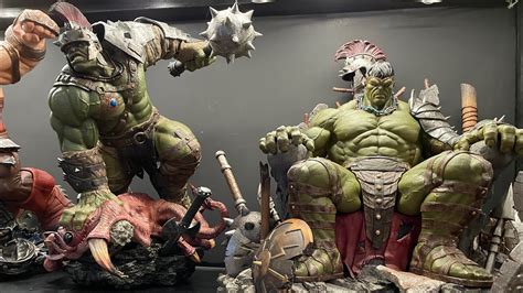 Sideshow Gladiator Hulk Vs Queen Studios Gladiator Hulk On Throne Youtube