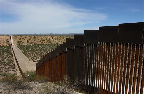 How Long Is The Us Mexico Border Fence Storables