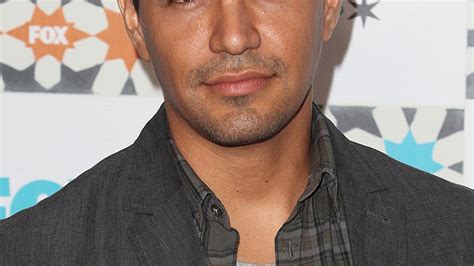 Jay Hernandez List Of Movies And Tv Shows Tv Guide