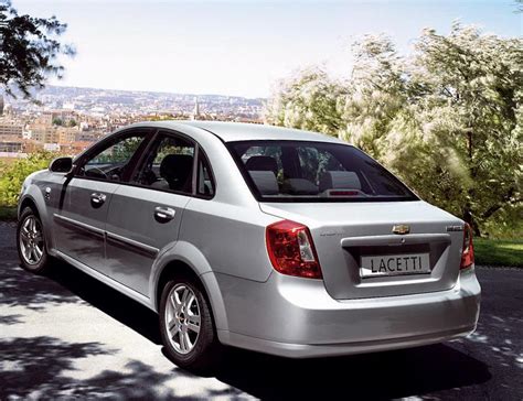 Chevrolet Lacetti Photos and Specs. Photo: Chevrolet Lacetti review and ...