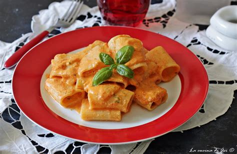 Paccheri Con Pesto Alla Siciliana Primo Piatto Regionale La Cucina Di Asi