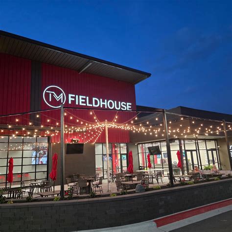 ellis davis fieldhouse 1