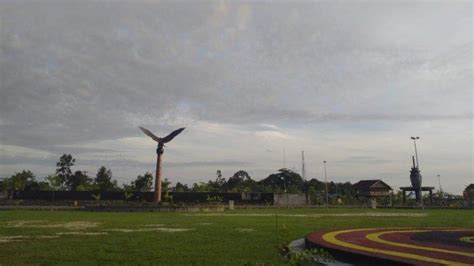 Cuaca Penajam Paser Utara Hari Ini Langit Cenderung Berawan Hujan