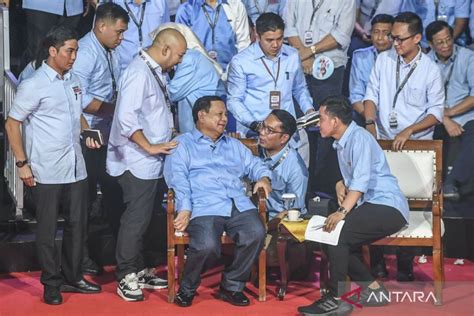 KPU Tegur Gibran Karena Bersorak Saat Debat Capres Pertama ANTARA News