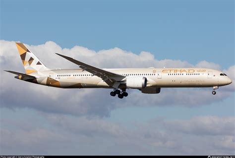 A Bmb Etihad Airways Boeing Dreamliner Photo By Sierra Aviation