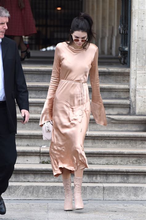 Braless Photos Of Kendall Jenner Porn Pictures Xxx Photos Sex Images Pictoa