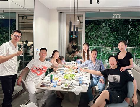 3 gia đình hot nhất nhì showbiz hội ngộ Đăng Khôi gây chú ý với một hành động đặc biệt