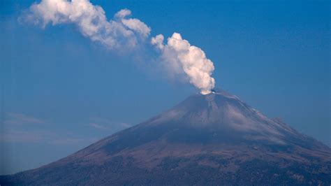 Volcán Popocatépetl registra un sismo y dos explosiones menores 24 Horas