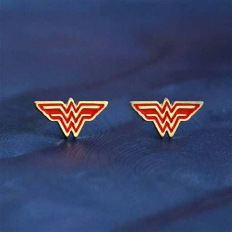 Jual Anting Tindik Earrings Wonder Woman Justice League Merah Emas Logo