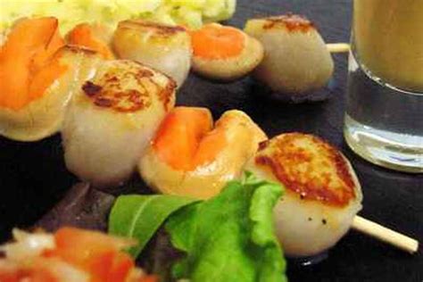 Recette De Brochettes De Saint Jacques Et Crevettes La Recette Facile