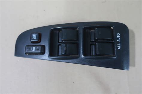 TOYOTA AVENSIS T25 PANEL LEWY PRZÓD PRZEŁĄCZNIK 4 SZYB 03 8 EUR