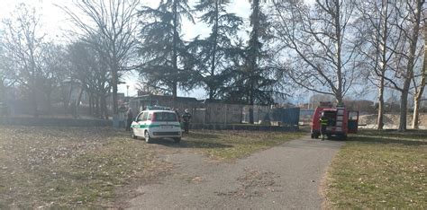 Torino Incendio Al Parco Sempione Vigili Del Fuoco Al Lavoro Per Lo