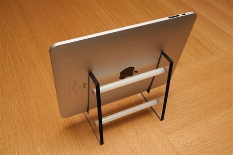 Pin By Amit Gefner On Ideas Para Electronic Diy Ipad Stand Ipad