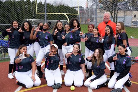 Lions make it to playoffs, lose final game – Bronx River News