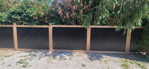 35 Most Attractive Corrugated Metal Fence Ideas For Your