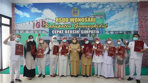 Rsud Wonosari Penyerahan Penganugerahan Kehormatan Satyalencana Karya