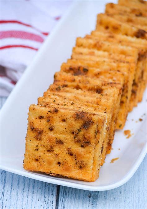 Butter Baked Saltine Crackers Artofit